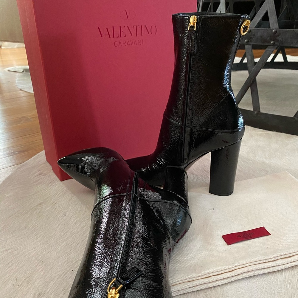 Valentino Garavani Ankle Boots ✨New✨ - Picture 10 of 12